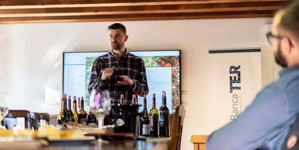 Alla scoperta della Tasting Academy con Matteo Bellotto: il vino dall’amore tra vigna e terra