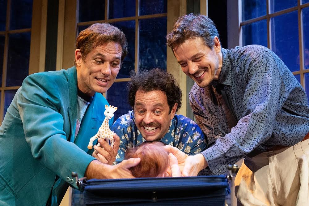 Tre uomini e una culla: la commedia di Coline Serreau in scena al Teatro Nuovo Giovanni da Udine 18 marzo