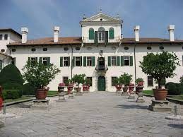 Il Friuli incontra la Baviera: da giovedì 13 aprile 4 giorni di festa a Villa de Claricini Dornpacher
