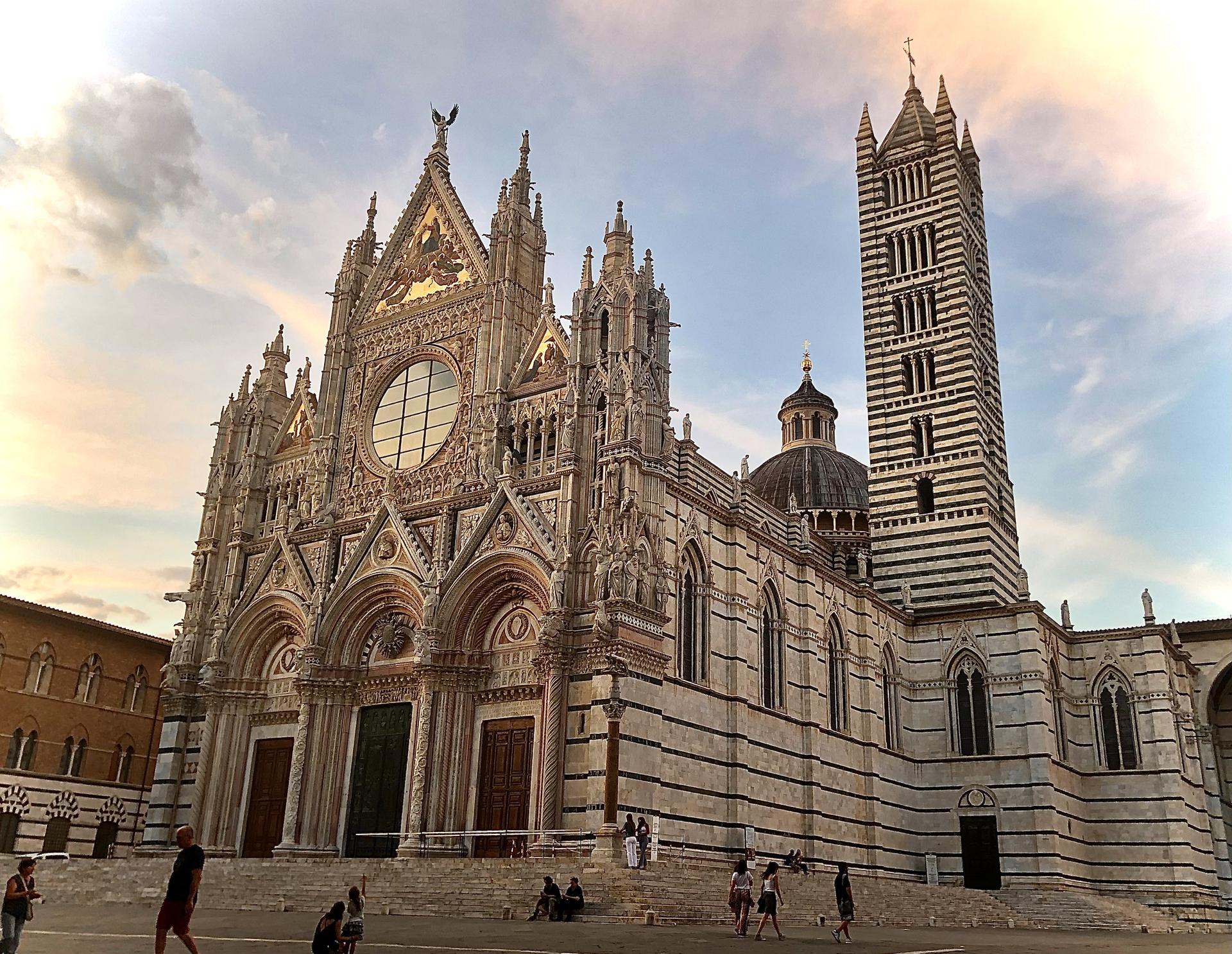 Ermete Trismegisto e il pavimento alchemico del Duomo di Siena sabato 21 ottobre