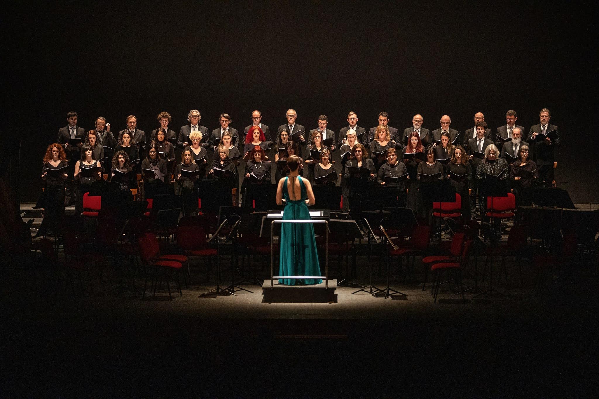 Il Coro del Friuli Venezia Giulia con un nuovo progetto da favola Martedì 30 luglio nella pieve di Gorto “Il Pellegrinaggio della Rosa” di Schubert