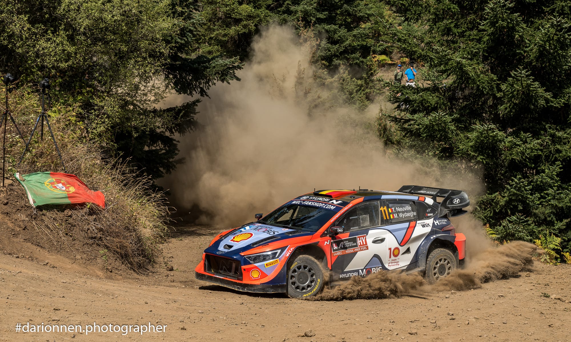 Gli dèi dell’Acropoli proteggono Thierry Neuville che in Grecia festeggia la tripletta Hyundai