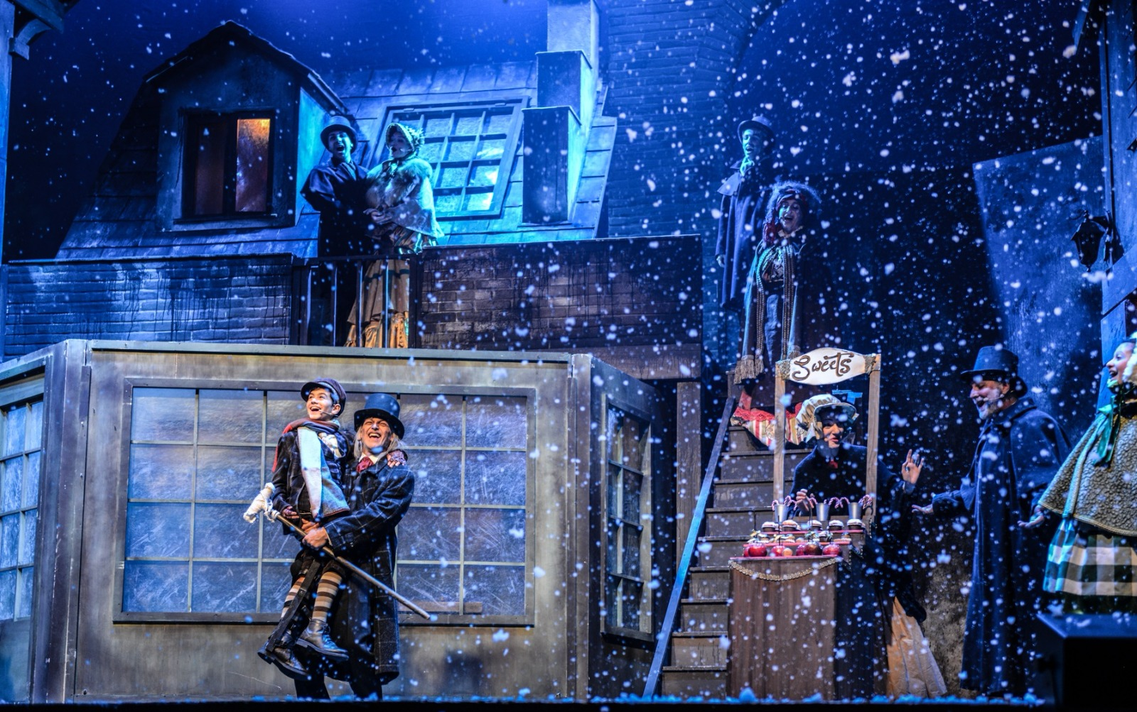 A CHRISTMAS CAROL MUSICAL: MARTEDI 17 DICEMBRE LA MAGIA DEL NATALE SCENDE AL TEATRO NUOVO GIOVANNI DA UDINE