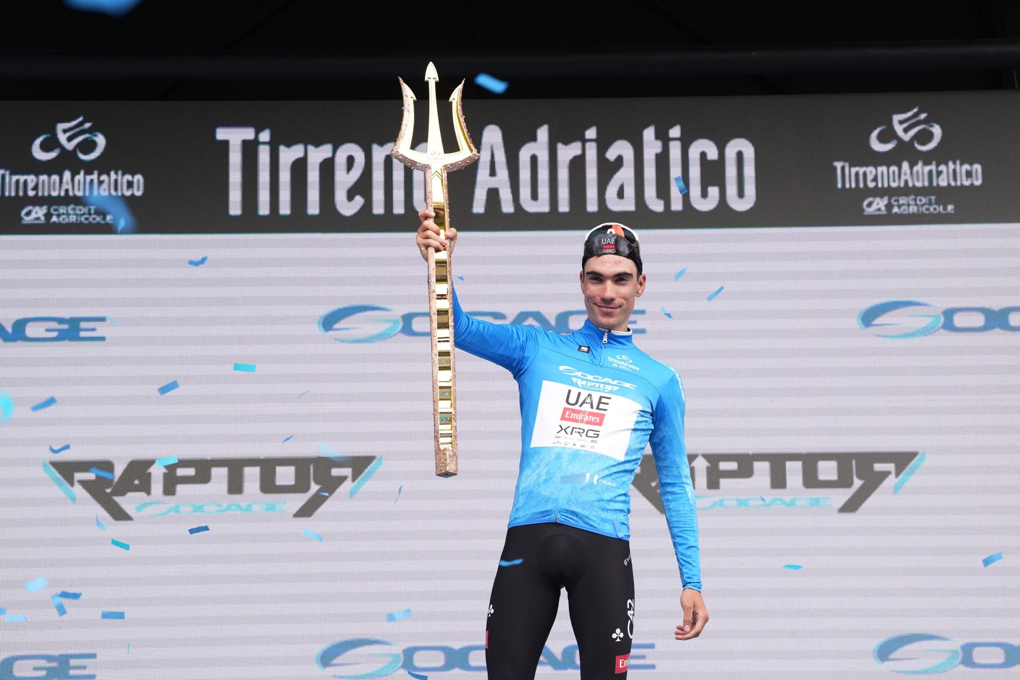 Juan Ayuso vince la 60^ Tirreno Adriatico. A Jonathan Milan la tappa finale