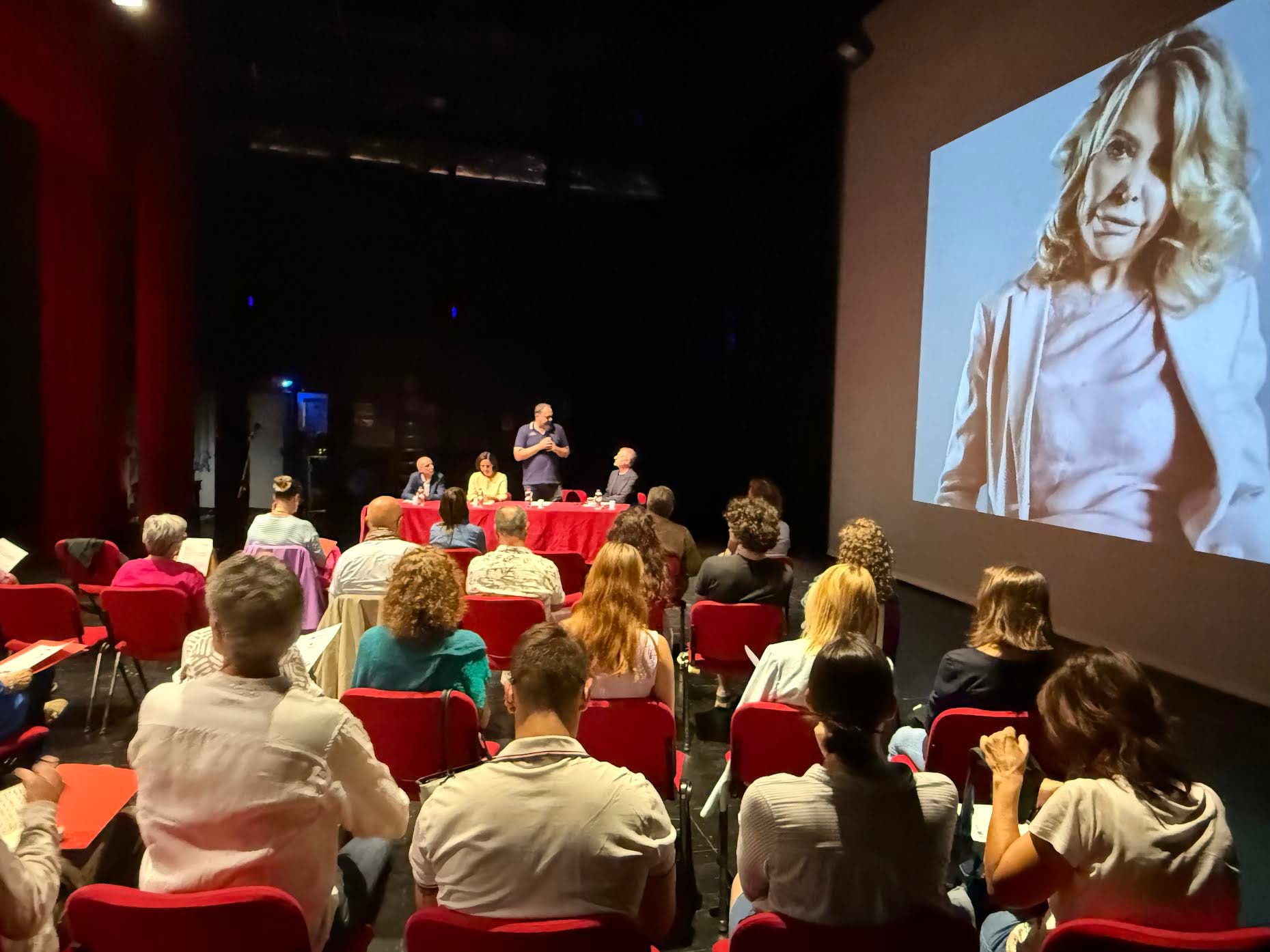 TEATRO COMUNALE DI CORMONS La nuova stagione artistica è il teatro che torna all'essenza e al rapporto col pubblico