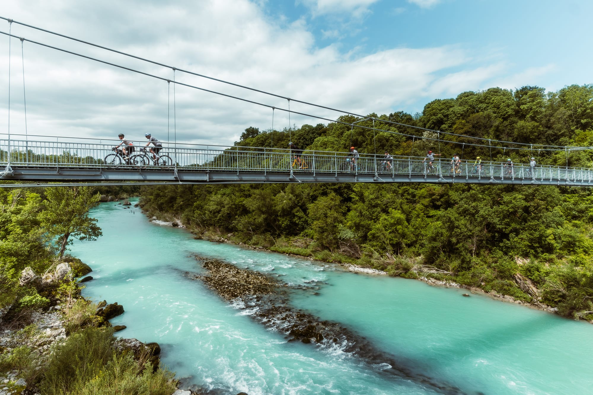 Al via la FVG Bike Trail 2025: 587 ciclisti da tutto il mondo pronti alla partenza