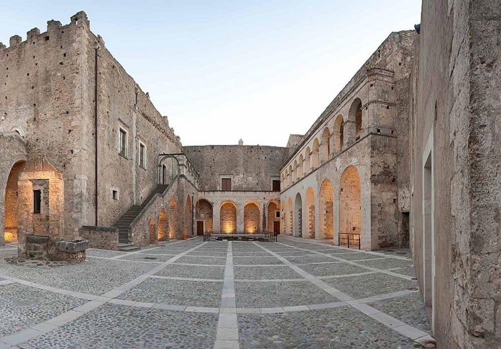 Il Castello del Malconsiglio di Miglionico ospita il lungo weekend in musica del prestigioso Festival Duni di Matera Domenica 2 e lunedì 3 novembre