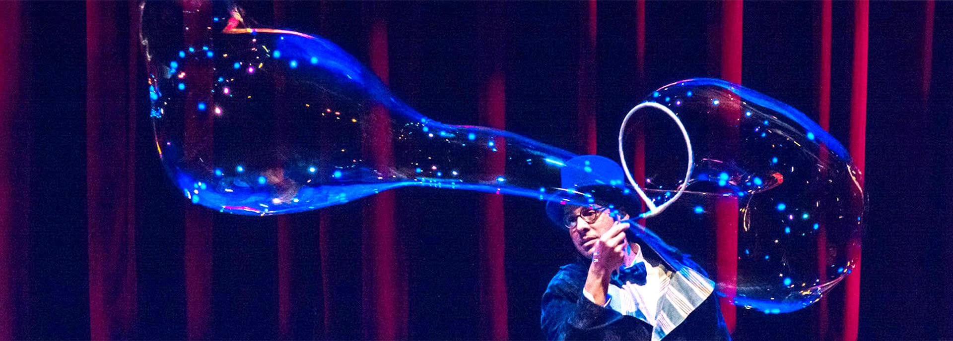 TEATRO COMUNALE DI CORMONS ‘Belle Bolle’ apre la rassegna ‘SiparioRagazzi’ Domenica 30 novembre, alle 16