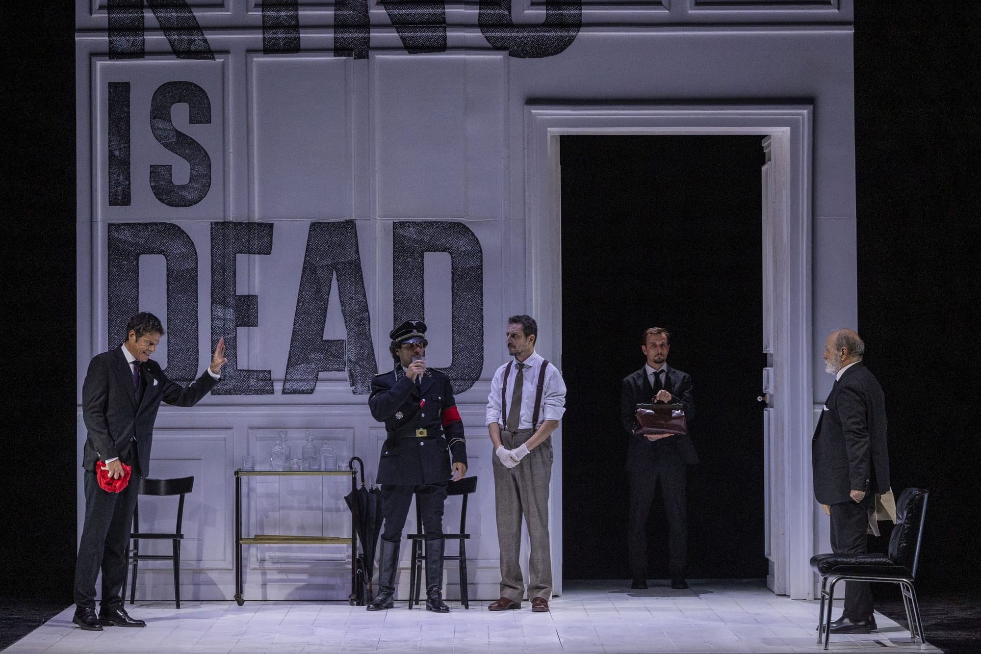 IL MEDICO DEI MAIALI con LUCA BIZZARRI e FRANCESCO MONTANARI da mercoledì in scena per l'ERT