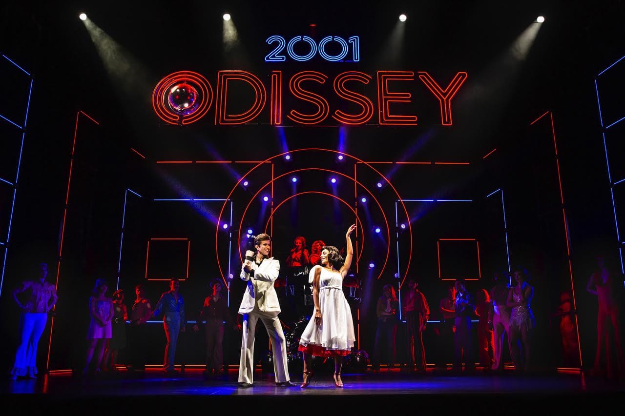 “La febbre del sabato sera  il musical”, al Politeama Rossetti, in scena dal 27 febbraio all’1 marzo