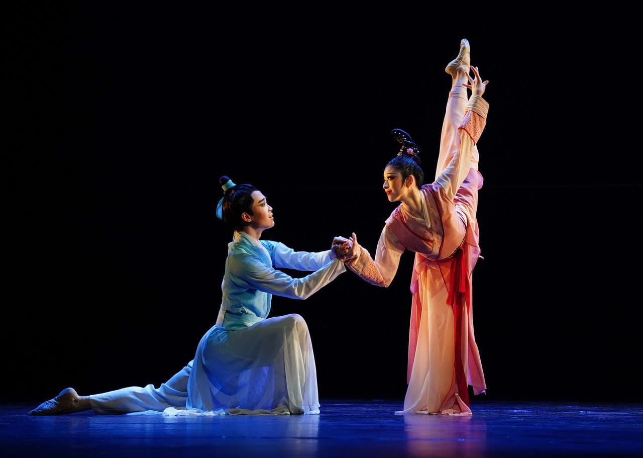 “Solo martedì 17 febbraio al Politeama Rossetti alle ore 20.30 va in scena il balletto di una fra le più autorevoli istituzioni della danza classica cinese, la Beijing Academy Chinese Classical Dance Company ”