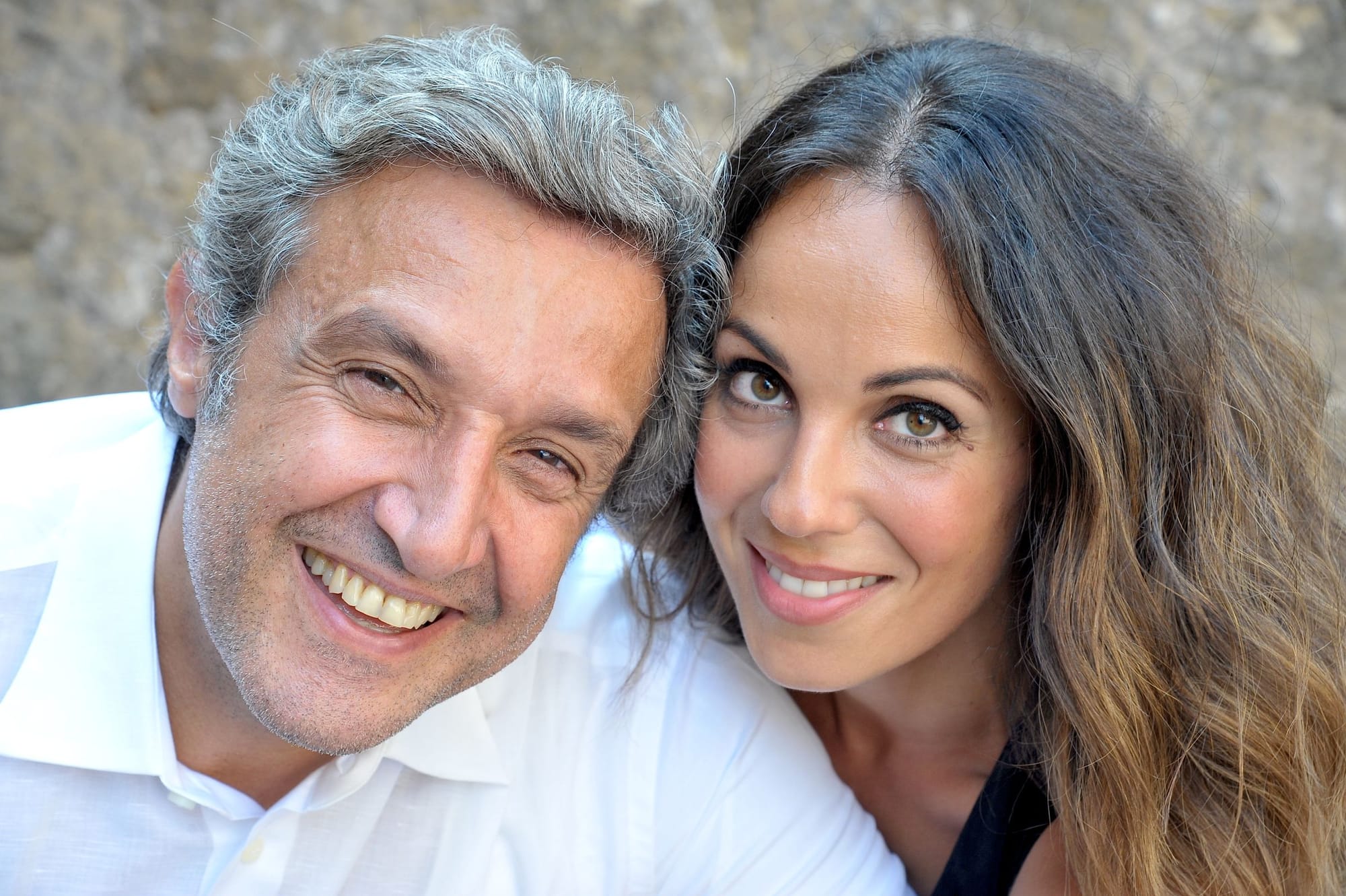 FLAVIO INSINNA e GIULIA FIUME in GENTE DI FACILI COSTUMI in FVG dal 24 marzo al 1. aprile