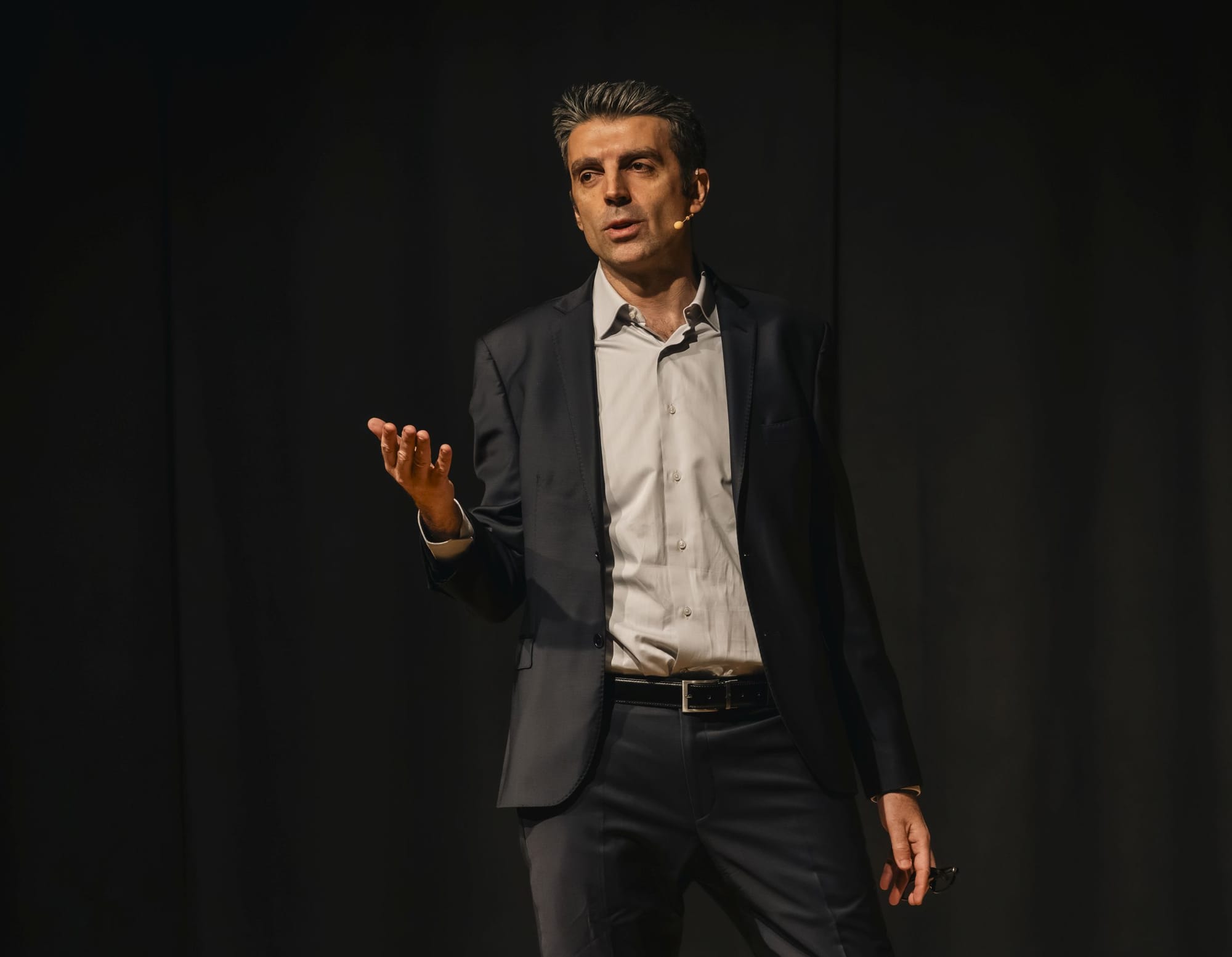 FEDERICO BASSO sold out in prevendita a TAVAGNACCO e SEDEGLIANO con PROFILO BASSO