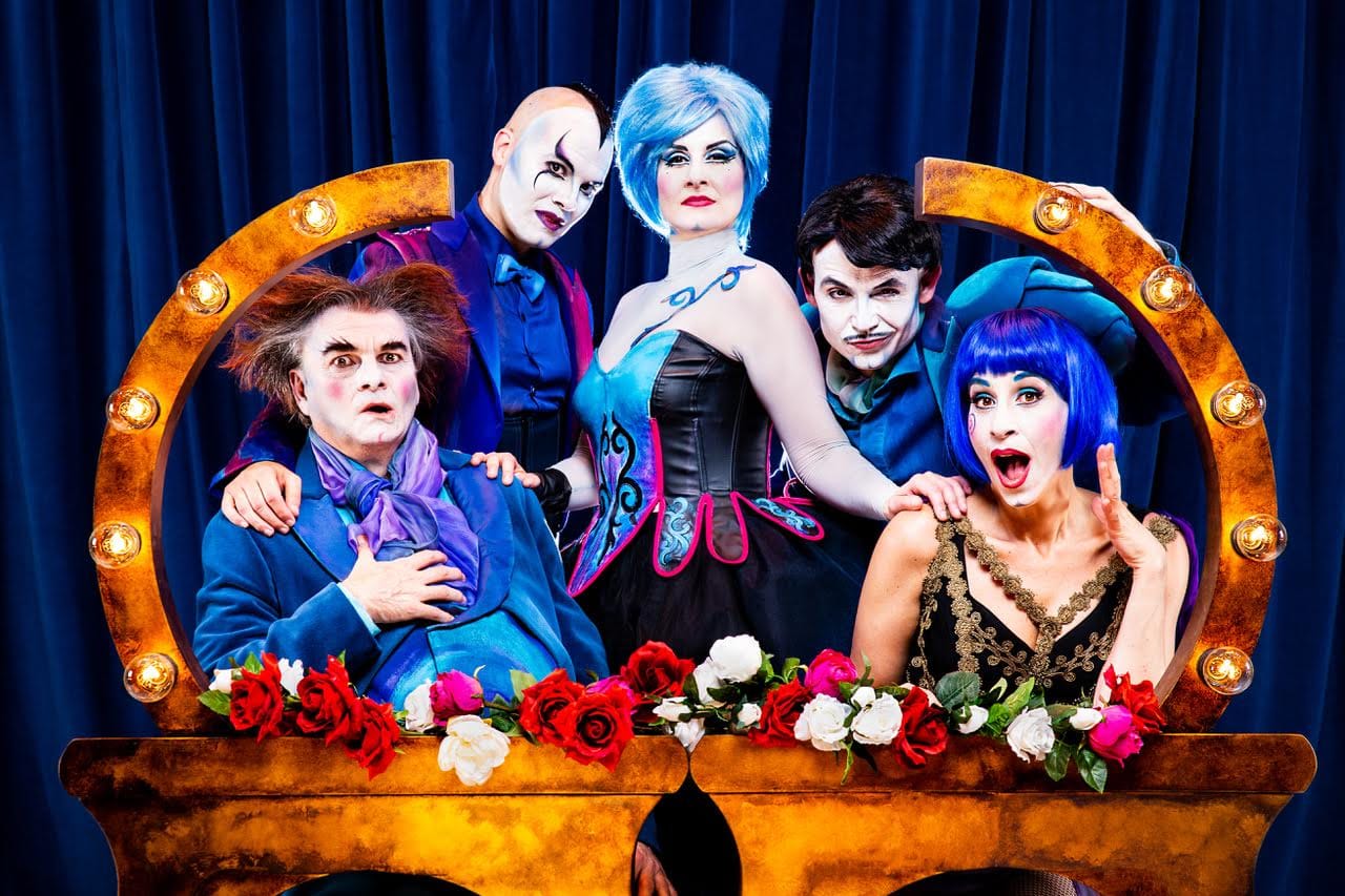 Il 16 marzo va in scena OPERA LOCOS della compagnia Yllana al Teatro Stabile del Friuli Venezia Giulia