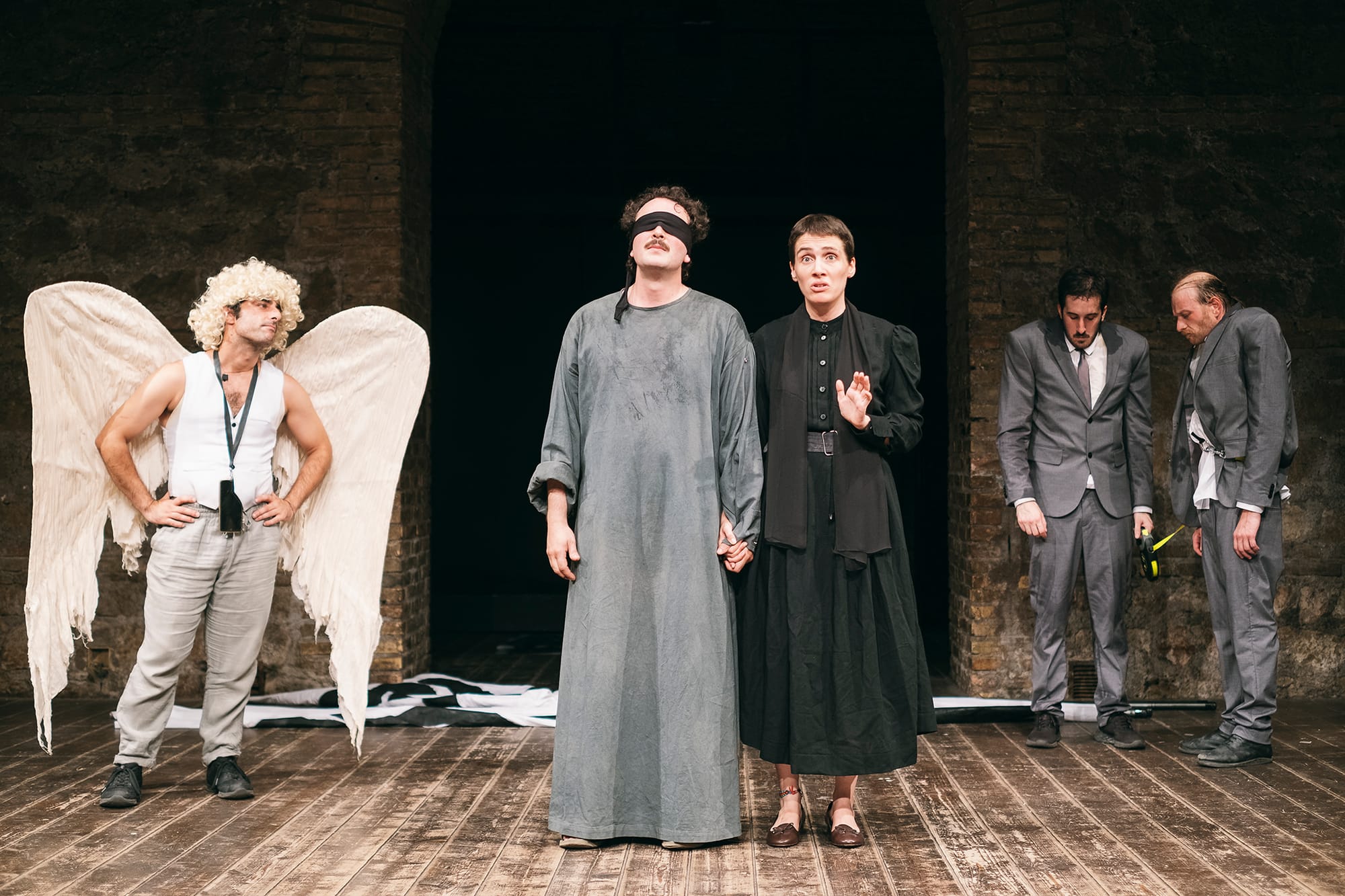 Tracce dinamiche al Teatro Eduardo De Filippo di Arzano (NA) in scena “Pluto o il dono della fine del mondo” 19 marzo, ore 21