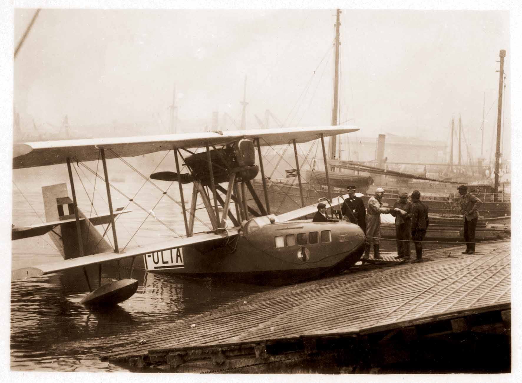 Trieste celebra i 100 anni del primo volo commerciale italiano: mostra e convegno il 1° aprile