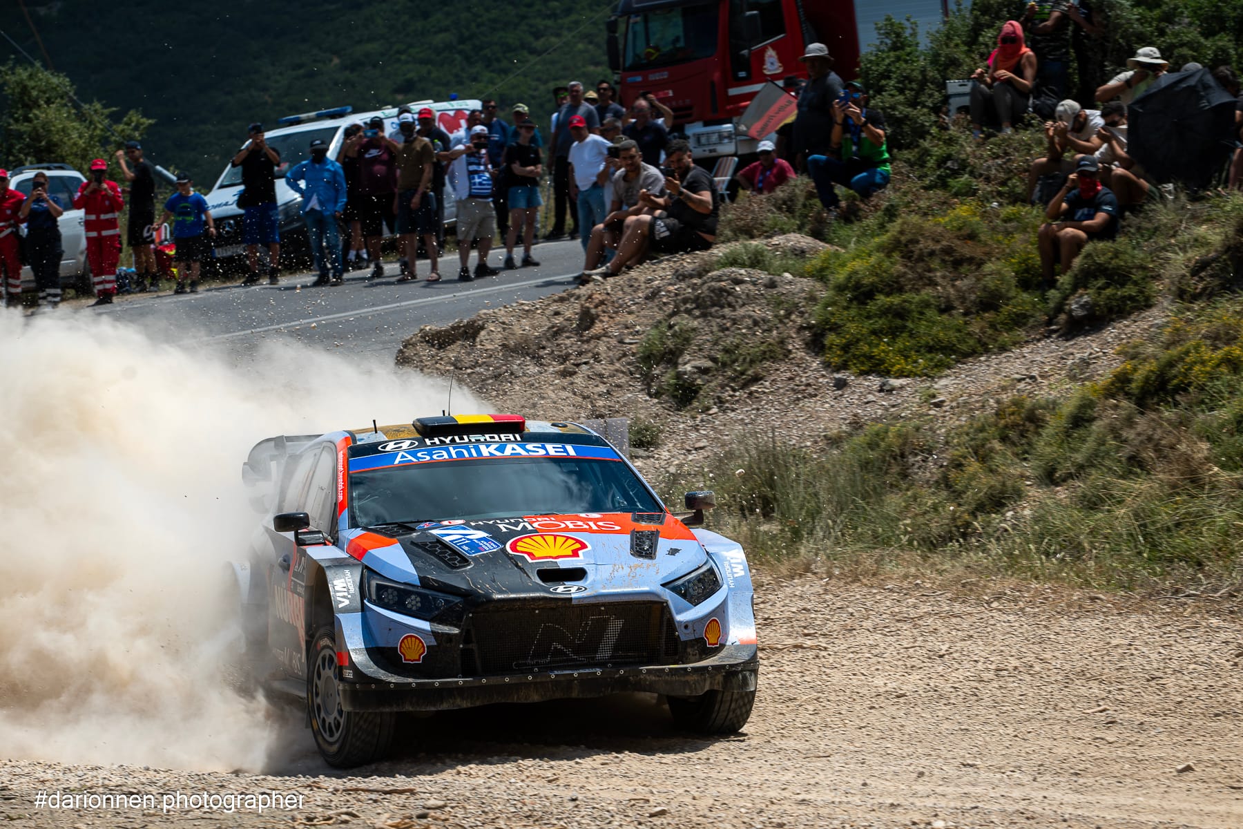 ALL'ACROPOLIS RALLY  NEUVILLE E OGIER GIA' IN FUGA
