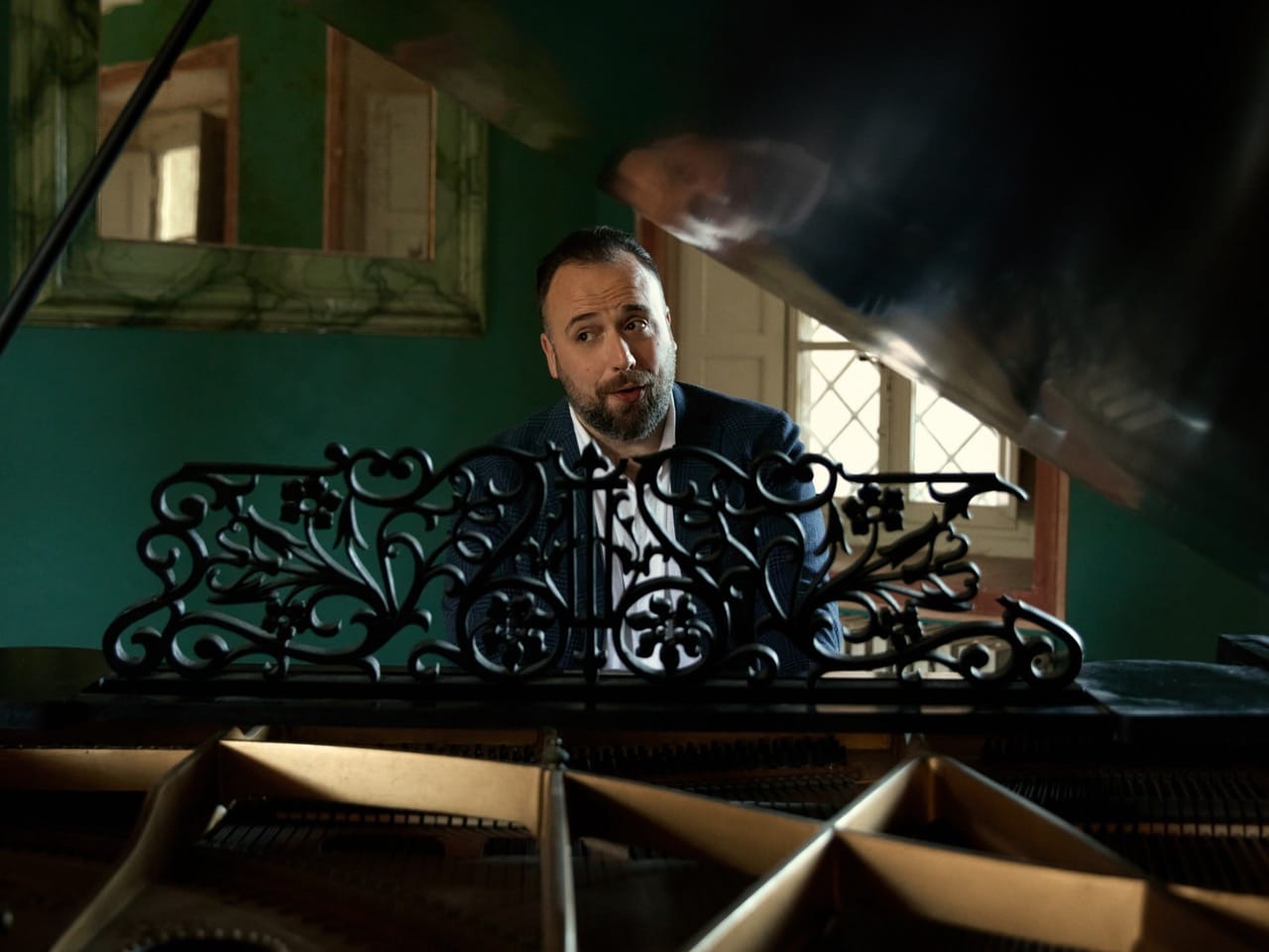 Raphael Gualazzi domenica alle 18 nella Tenuta Vistorta di Sacile per Jazz River, l'ospite più atteso