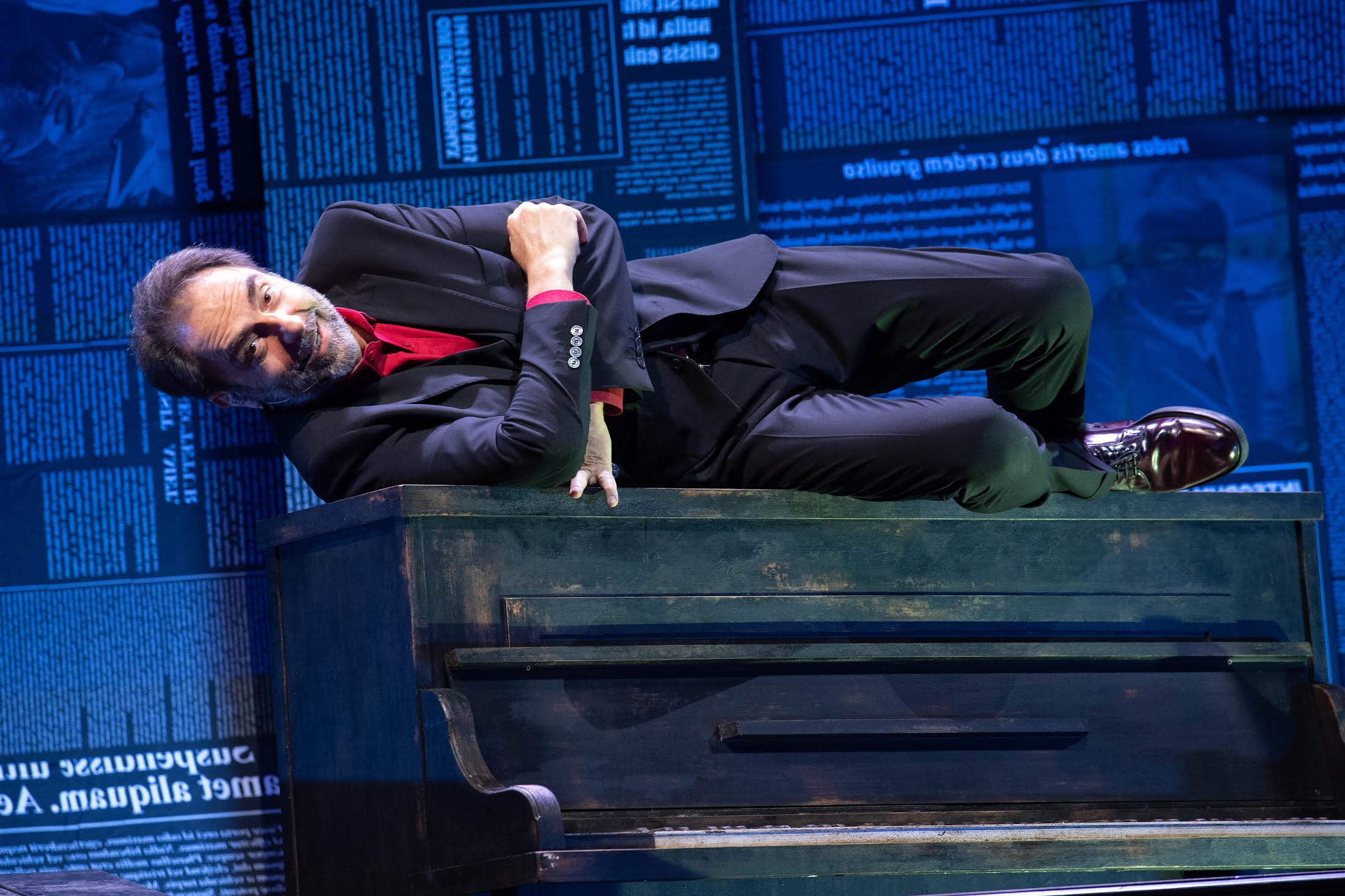 AL TEATRO NUOVO GIOVANNI DA UDINE 28 OTT                        NERI MARCORE' CON "GABER - MI FA MALE IL MONDO"