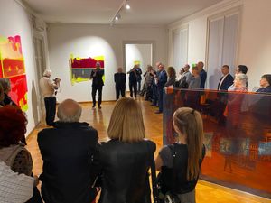 Francesco Candeloro “Fuori Tempo” 
in mostra alla Galleria Planetario di Trieste fino al 15 dicembre
Frammenti di città riprodotte in lastre di plexiglas di diversi colori unite
