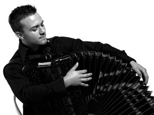 Domenica 30 ottobre: il fisarmonicista del futuro a Tarcento. Petar Marić a "Uniti dalla fisarmonica"