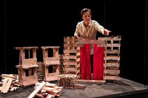 TAVOLA TAVOLA, CHIODO CHIODO, Dal 1 all’11 dicembre 2022, prodotto da​ Elledieffe, Teatro di Napoli TEATRO NAZIONALE