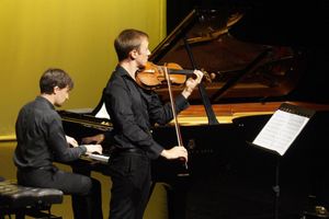 Martedì 27 dicembre a Villa Minini a Rodeano Alto a ingresso libero CONCERTO DI NATALE, IL DUO EUSEBIUS