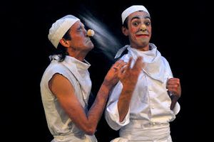 5 e  6 - Teatro Miela CLOWN SPAVENTATI PANETTIERI
di e con il Duo Meroni Zamboni