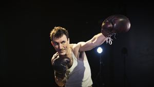 I pugni di Denis Campitelli alla Casa del Teatro di Faenza venerdì 3 feb.