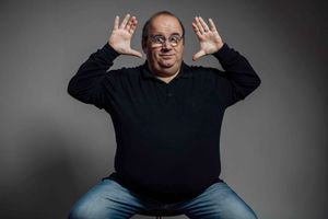 Domenica 29 Gennaio ore  18:00 - Teatro Miela INVOLUCRI PERICOLOSI 2023 Stand up di Gianni Fantoni