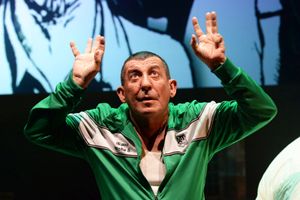 ARTEGNA - venerdì 17 feb. in scena uno spettacolo che fonde narrazione e fumetto animato: L'ORESTE con CLAUDIO CASADIO