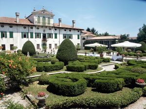 VILLA DE CLARICINI A BOTTENICCO DI MOIMACCO RIAPRE AL PUBBLICO