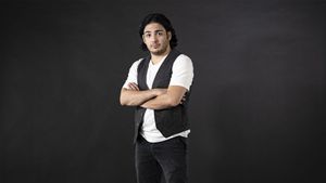 MAX ANGIONI - La star della comicità italiana live a San Vito al Tagliamento