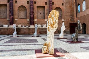 PARCO ARCHEOLOGICO DEL COLOSSEO | INAUGURA LA MOSTRA "KORAI" DELLO SCULTORE MATTIA BOSCO