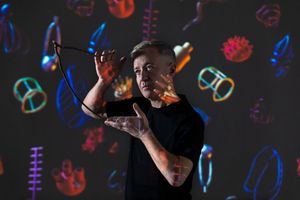 Max Casacci (Subsonica) in concerto a InVisible Cities con i suoni e le voci dalla terra