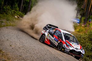 TOYOTA GAZOO RACING WRT A RALLYLEGEND CON JARI MATTI LATVALA E LA GR YARIS RALLY1