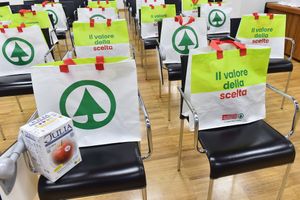 Pomis e Despar assieme per valorizzare le mele danneggiate dalla grandine