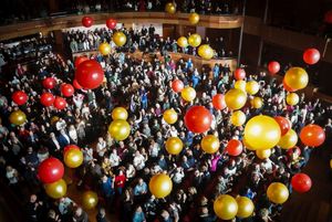 UNA STRABILIANTE CEGHEDACCIO SYMPHONY ORCHESTRA FVG FA BALLARE TUTTO IL TEATRO