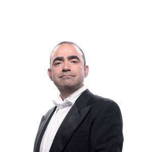 ELIO RICEVE IL "PREMIO PORDENONE MUSICA" ISTITUITO DAL TEATRO VERDI DI PORDENONE: CONSEGNA domani, VENERDÌ 22 DICEMBRE, (ORE 20.30) A CUI SEGUE IL RECITAL "LARGO AL FACTOTUM"