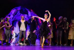 Teatro Verdi Gorizia A gennaio con Balletto di Roma, Ambra Angiolini, Lopez e Solenghi, Ugo Dighero e Marco Paolini