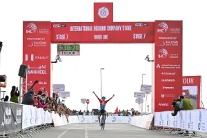 LENNERT VAN EETVELT VINCE IL TOUR DEGLI UAE 2024