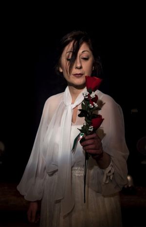 Napoli. Sala Assoli MARTEDÌ 20 e MERCOLEDÌ 21 FEBBRAIO 2024 𝙄𝙇 𝙁𝙄𝙊𝙍𝙀 𝘾𝙃𝙀 𝙏𝙄 𝙈𝘼𝙉𝘿𝙊 𝙇'𝙃𝙊 𝘽𝘼𝘾𝙄𝘼𝙏𝙊