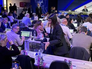 74° FESTIVAL: I 15 CANTANTI DI QUESTA SERA SARANNO PRESENTATI DAGLI ALTRI 15, ECCO GLI ACCOPPIAMENTI