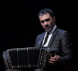 Il tango per il gran finale di Dedica, sabato 23 marzo con il prestigioso bandoneon di Daniele Di Bonaventura e l'orchestra Filarmonici Friulani