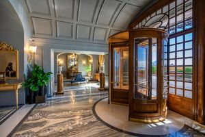 DOMENICA 7 APRILE 2024 Un itinerario esclusivo del  FAI Fondo per l'Ambiente Italiano alla scoperta del Grand Hotel Parker's di Napoli