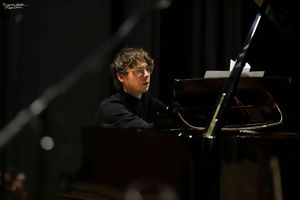 Mezzocielo 3.0: musica e neuroscienze protagoniste a Grado Un viaggio nella mente e nelle emozioni stimolate della musica dal vivo   GRADO – AUDITORIUM BIAGIO MARIN sabato 13 apr.