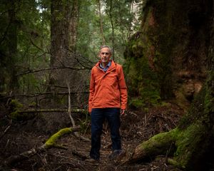 Bob Brown, padre dell'ambientalismo australiano, ospite speciale del Triestebookfest domenica 14 aprile al Caffè San Marco di Trieste