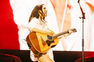 LEVANTE in concerto domenica 19 maggio a Udine  AL Teatro Nuovo Giovanni da Udine conclude il suo tour teatrale cantando tutti i suoi successi