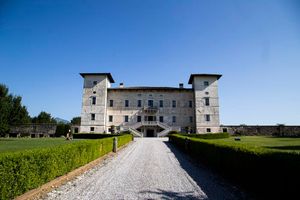 Andar per Ville & Castelli fra natura e cultura: a piedi al Castello di Susans (24 agosto) e in bicicletta alla Casaforte il Bergum a Remanzacco (25 agosto)