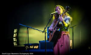 LA CATALANA SANDRA BAUTISTA VINCE IL PREMIO ANDREA PARODI 2024 ED ANCHE IL PREMIO DELLA CRITICA A CAGLIARI LA FINALE DEL CONTEST DI WORLD MUSIC